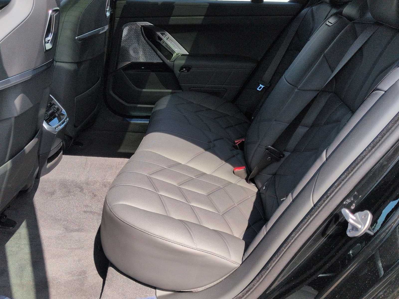 2026 BMW 7 Series 760i xDrive