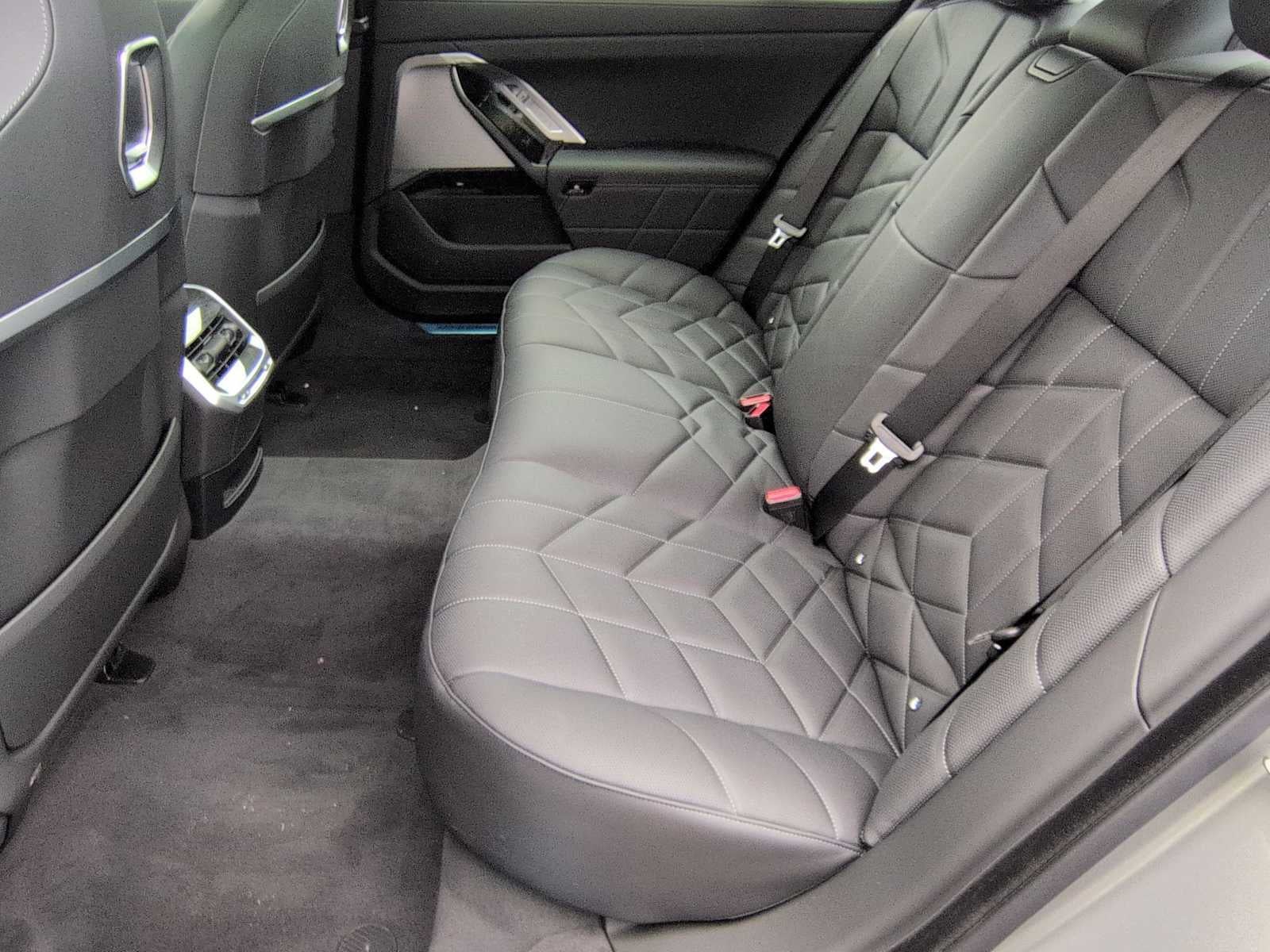 2026 BMW 760i 760i xDrive