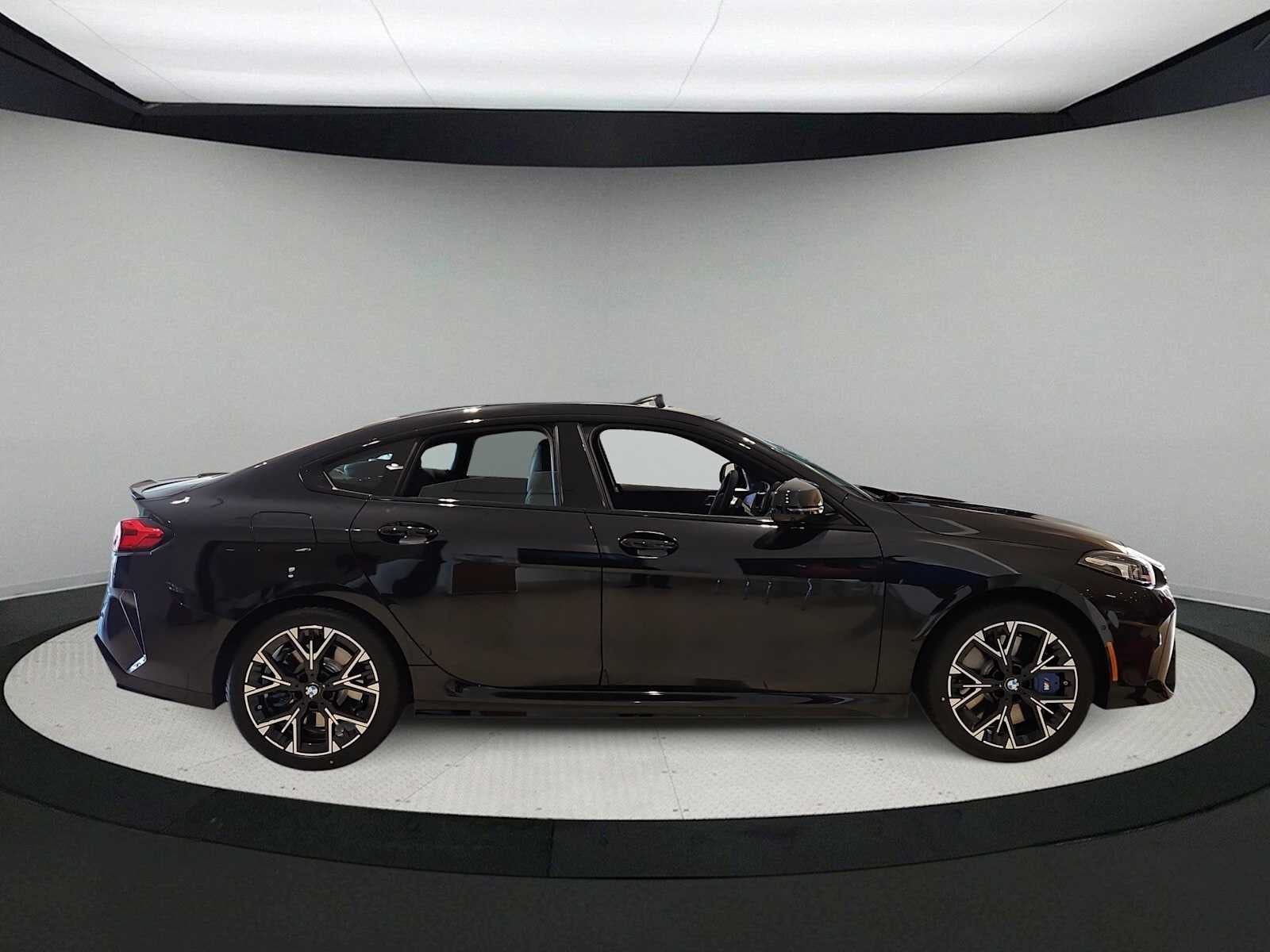 2026 BMW 235i M235 xDrive