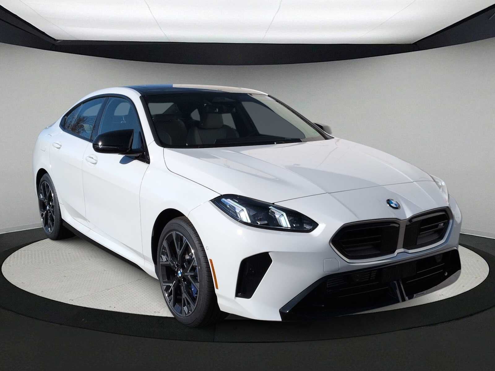 2026 BMW 235i M235 xDrive