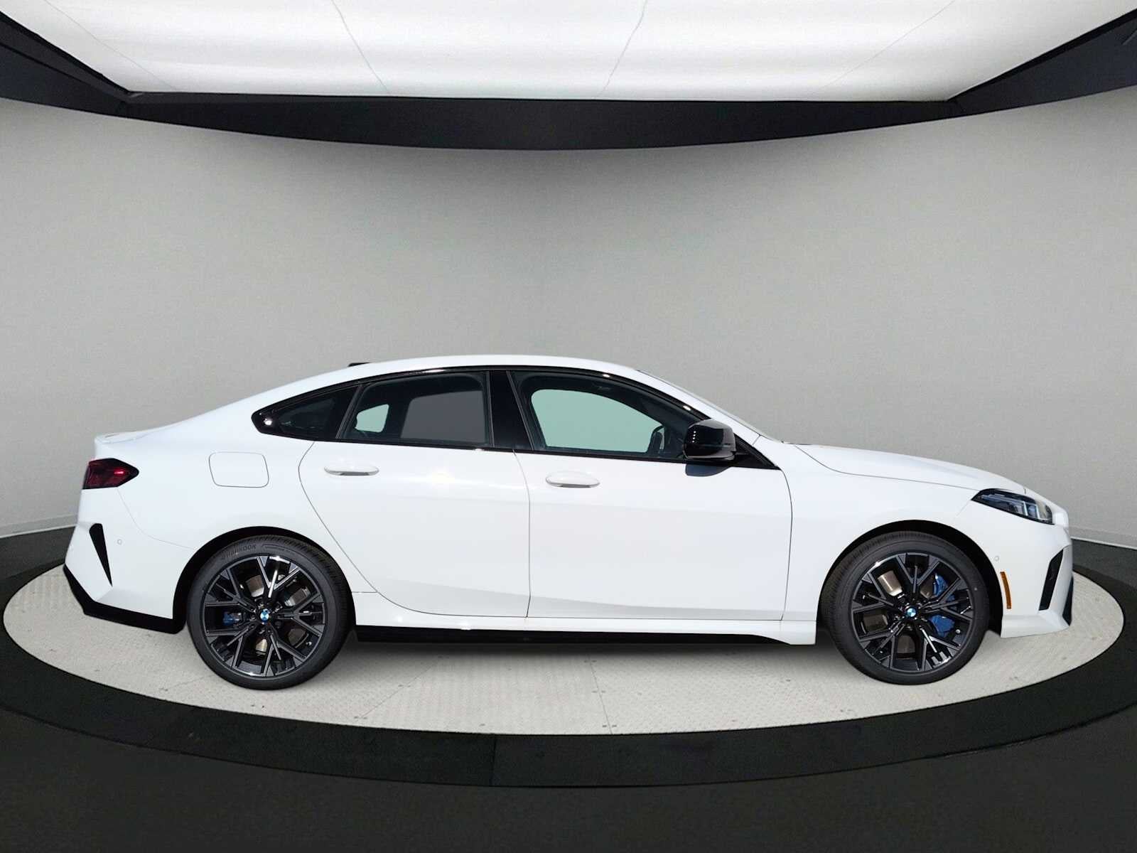 2026 BMW 235i M235 xDrive