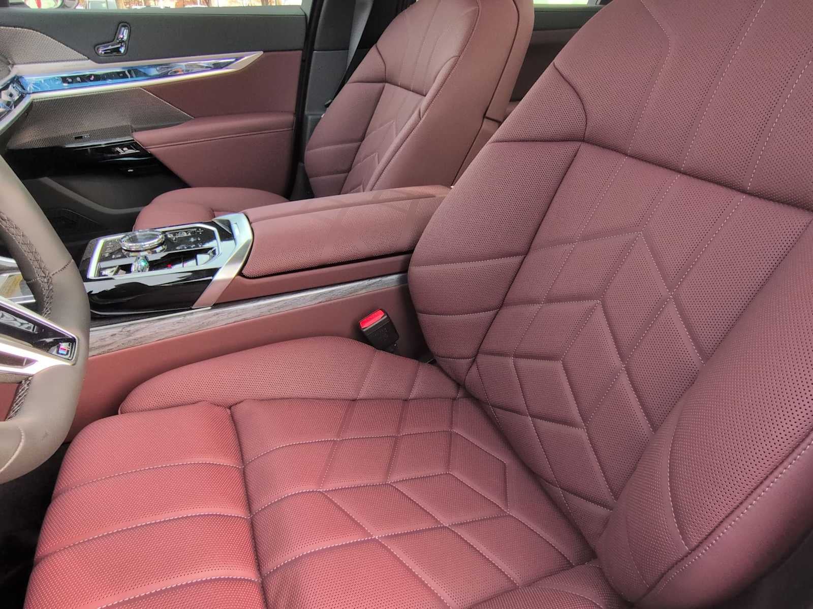 2026 BMW 750e xDrive 750e xDrive