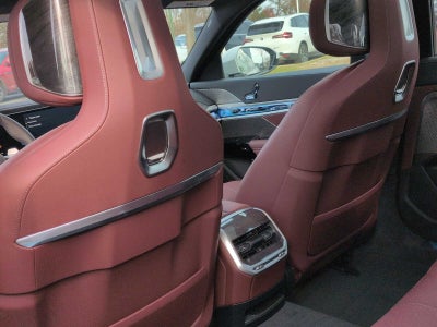 2026 BMW 750e xDrive 750e xDrive