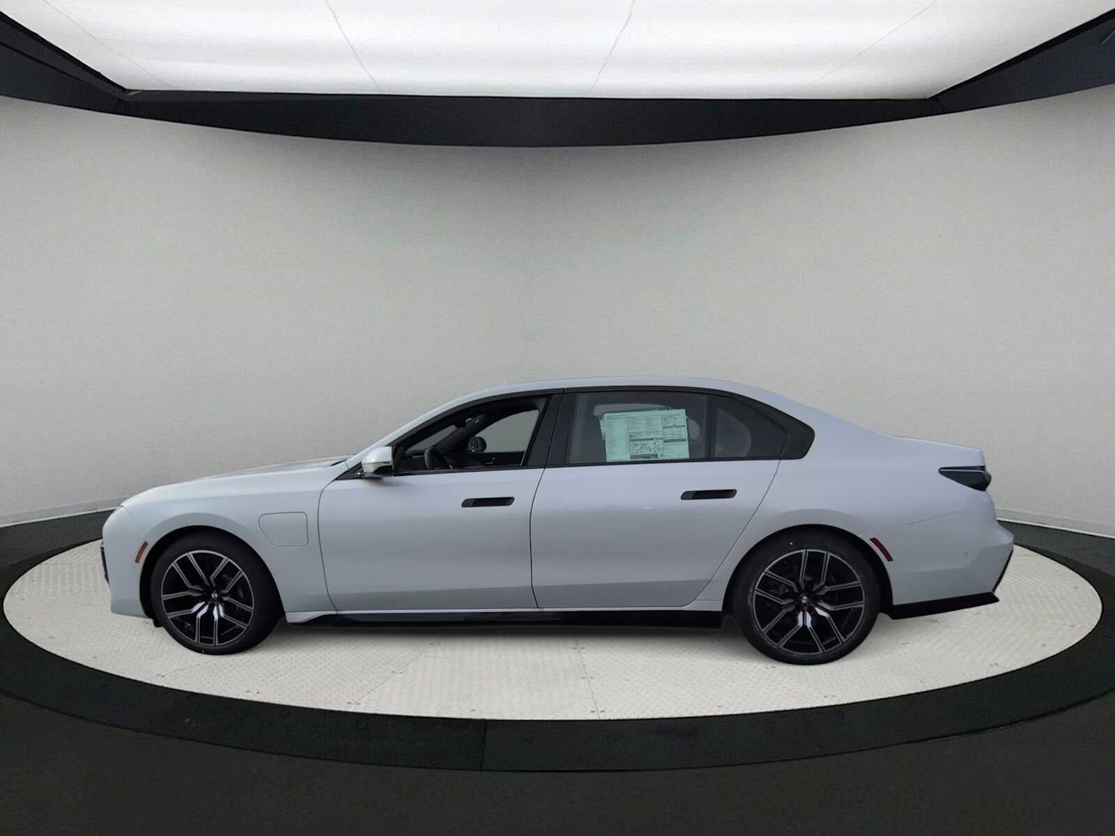 2026 BMW 750e xDrive 750e xDrive