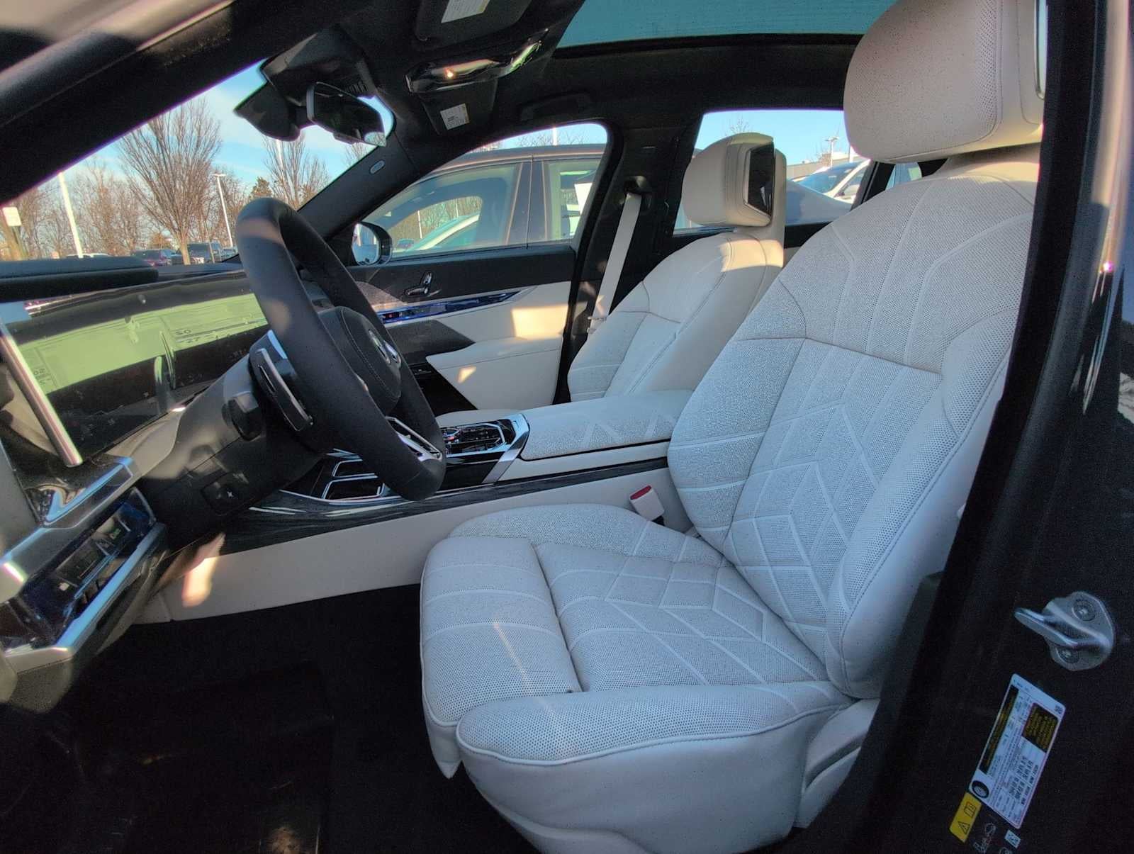 2026 BMW 750e xDrive 750e xDrive