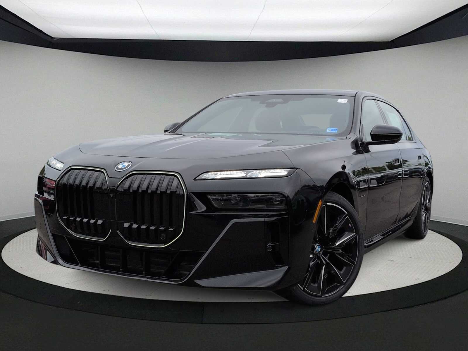 2026 BMW 7 Series 750e xDrive Sedan's photo