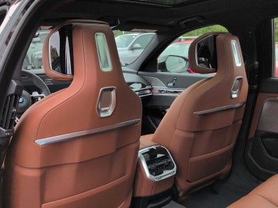 2026 BMW 7 Series 750e xDrive
