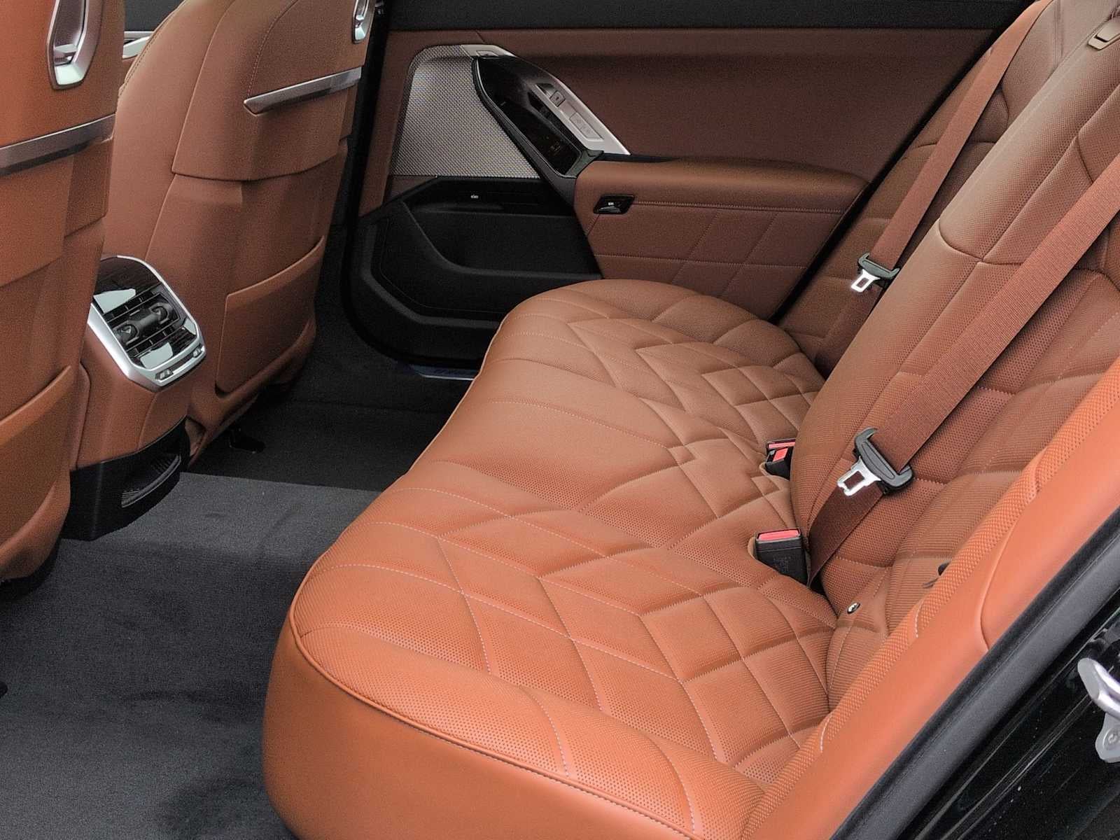 2026 BMW 7 Series 750e xDrive