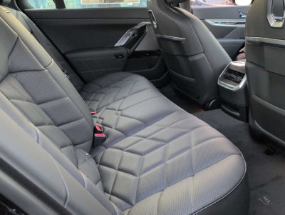 2026 BMW 750e xDrive 750e xDrive