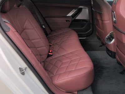 2026 BMW 750e xDrive 750e xDrive