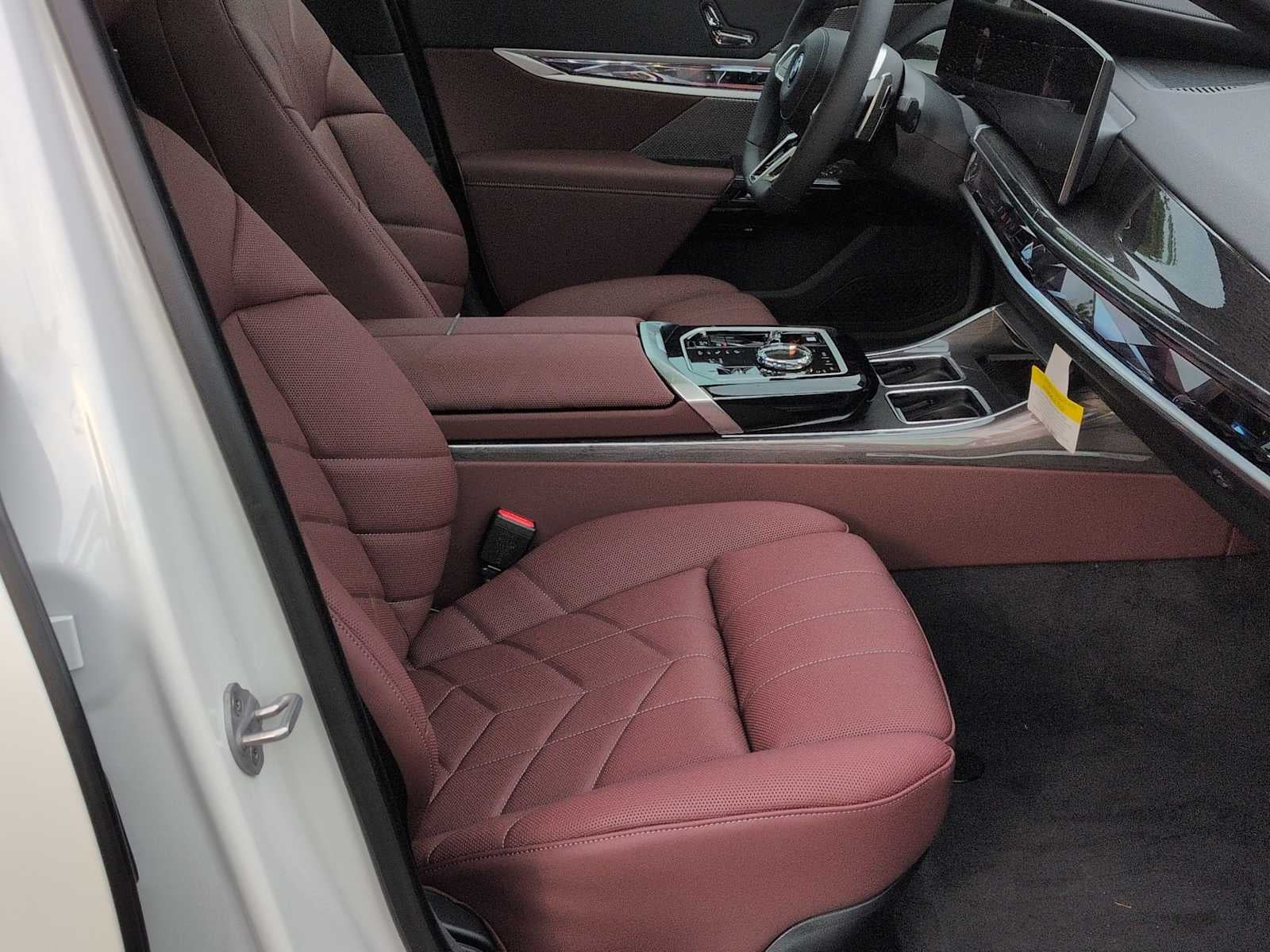 2026 BMW 750e xDrive 750e xDrive