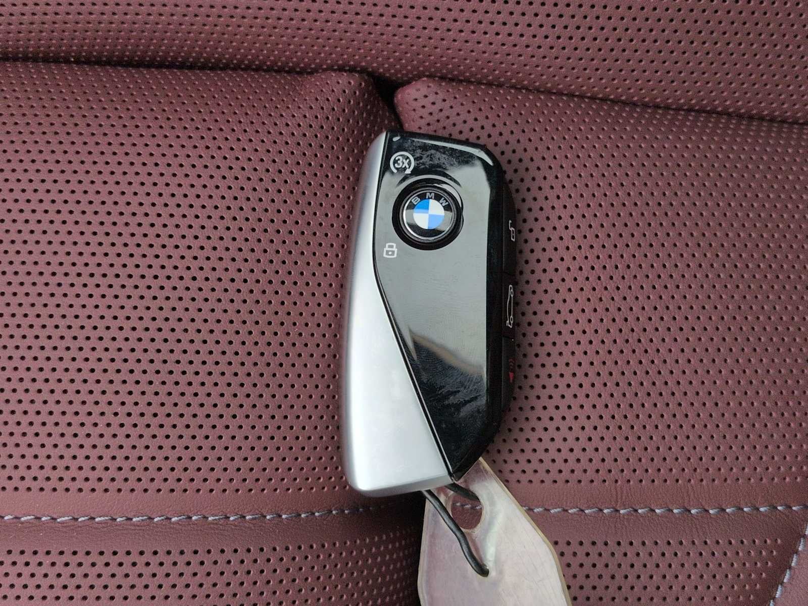 2026 BMW 750e xDrive 750e xDrive