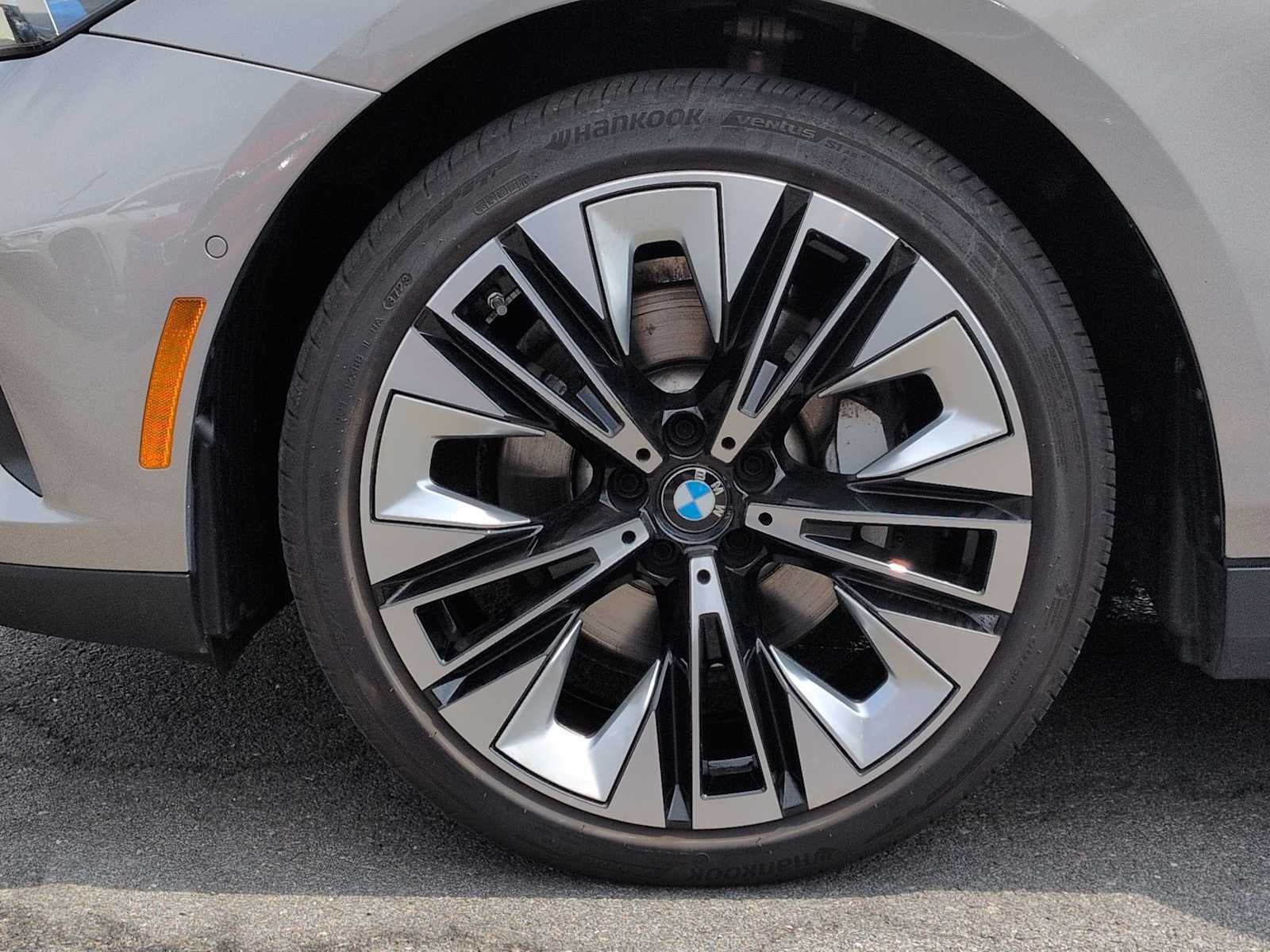 2024 BMW 5 Series 530i xDrive