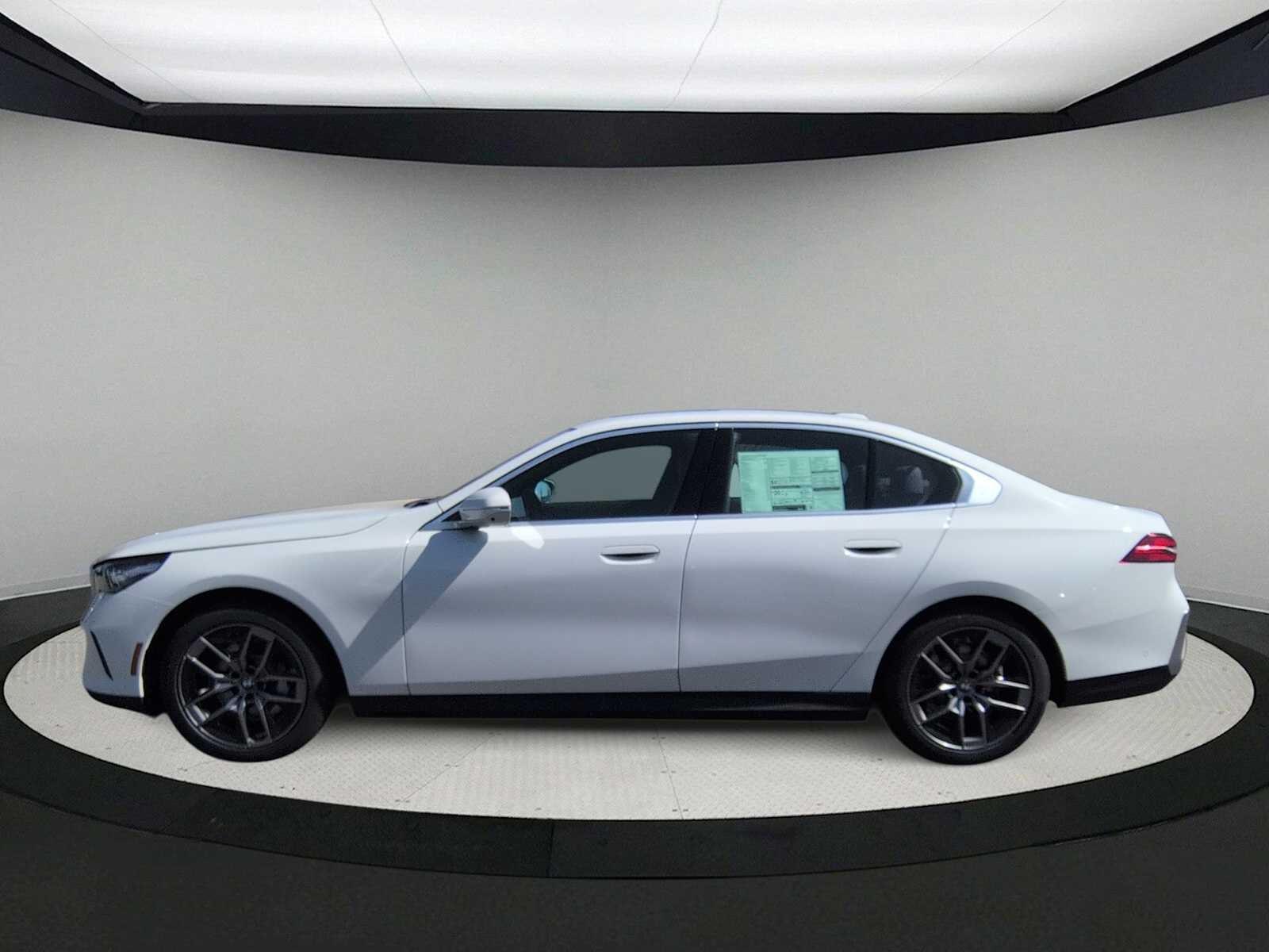 2026 BMW 530i 530i xDrive