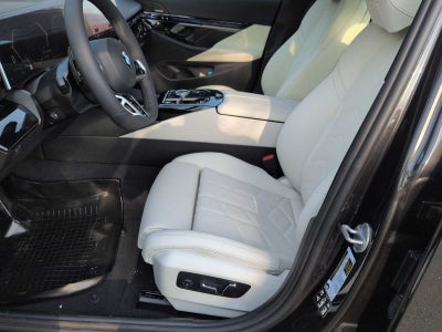 2026 BMW 530i 530i xDrive