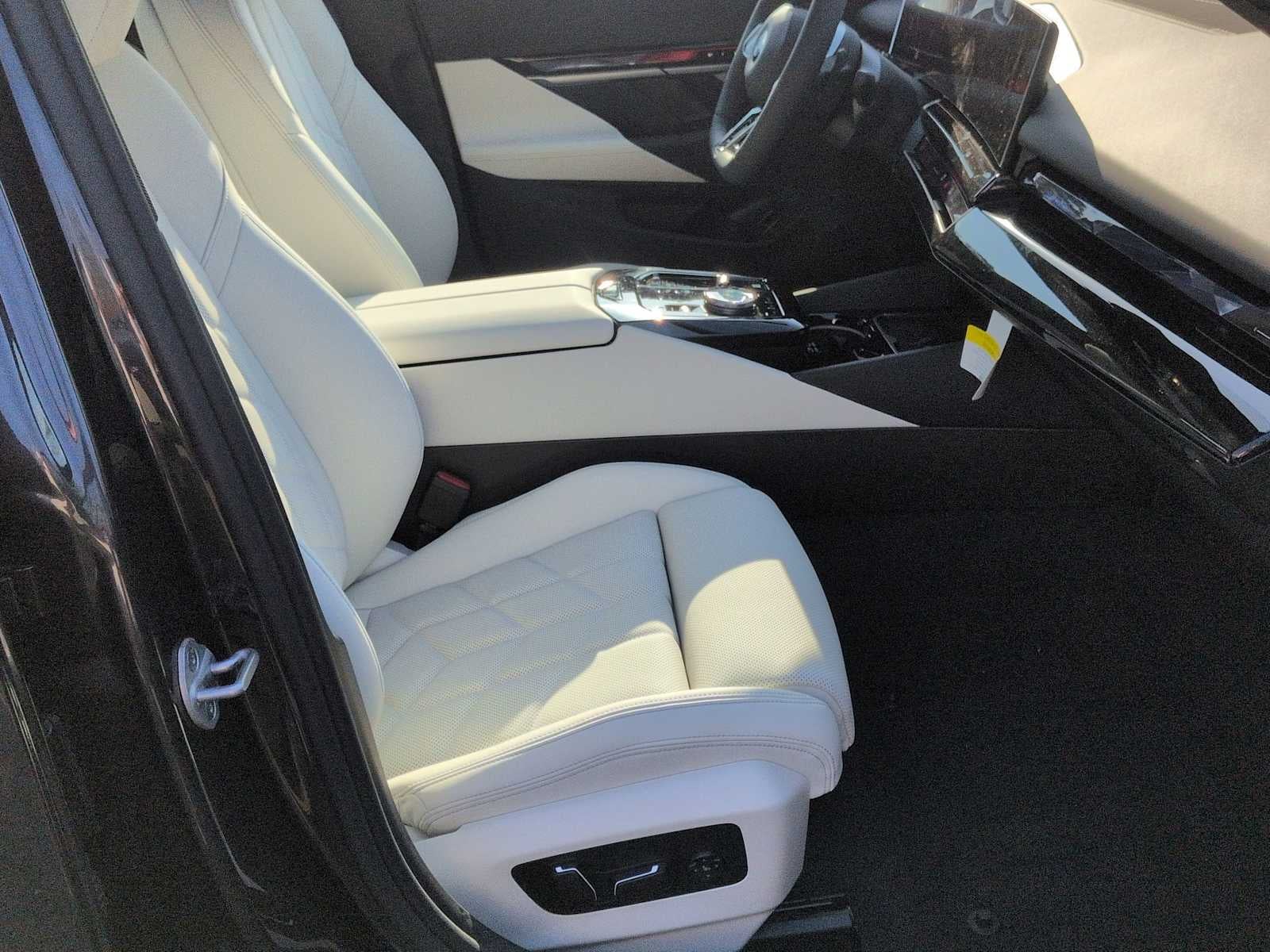 2026 BMW 530i 530i xDrive