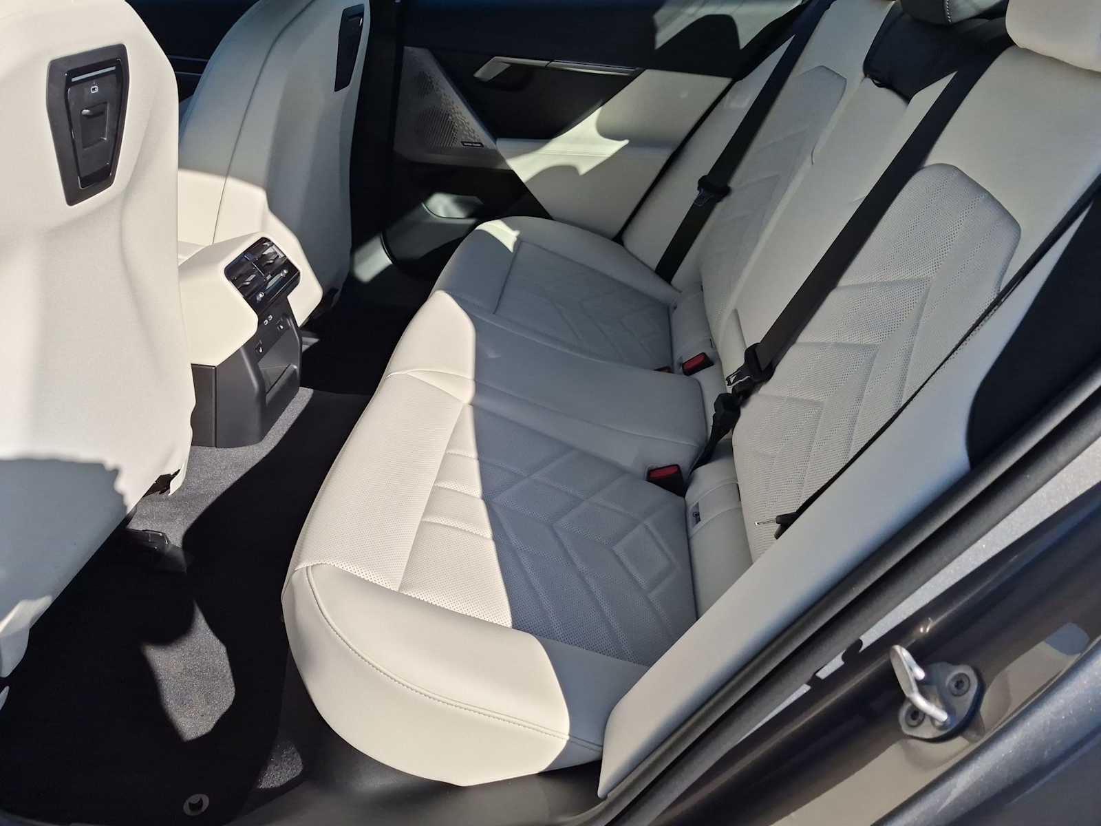 2027 BMW 5 Series 530i xDrive