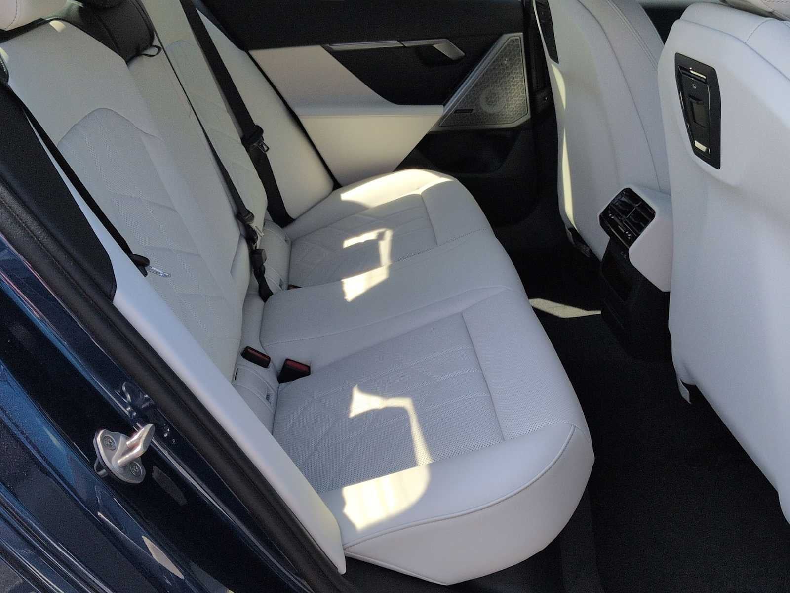 2026 BMW 530i 530i xDrive