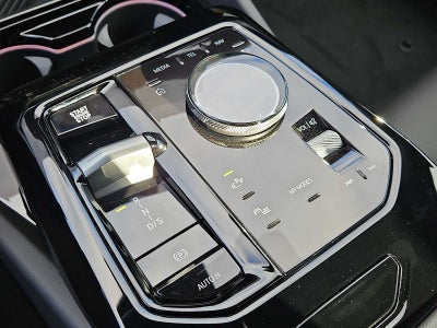 2026 BMW 530i 530i xDrive