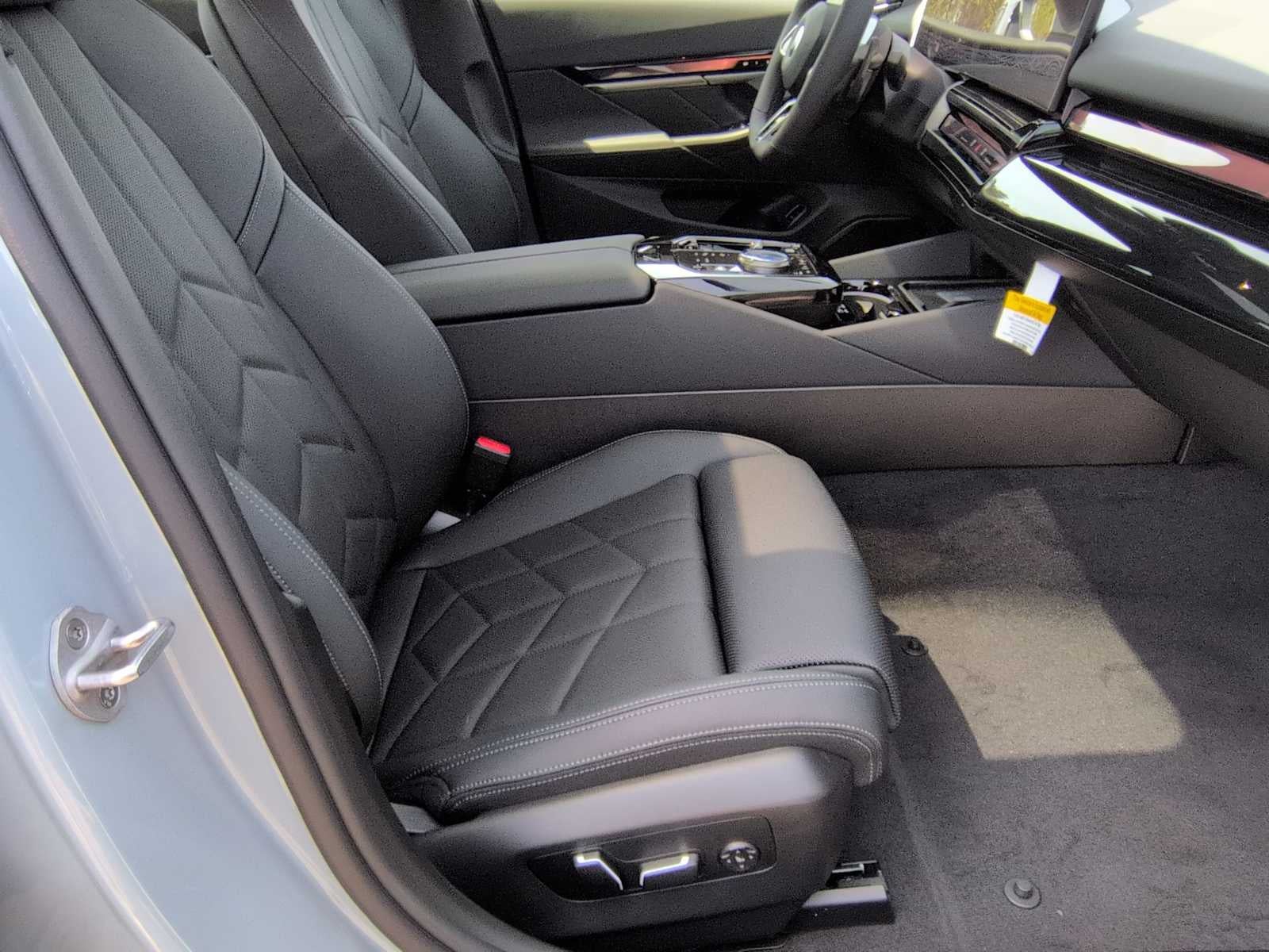 2026 BMW 5 Series 530i xDrive