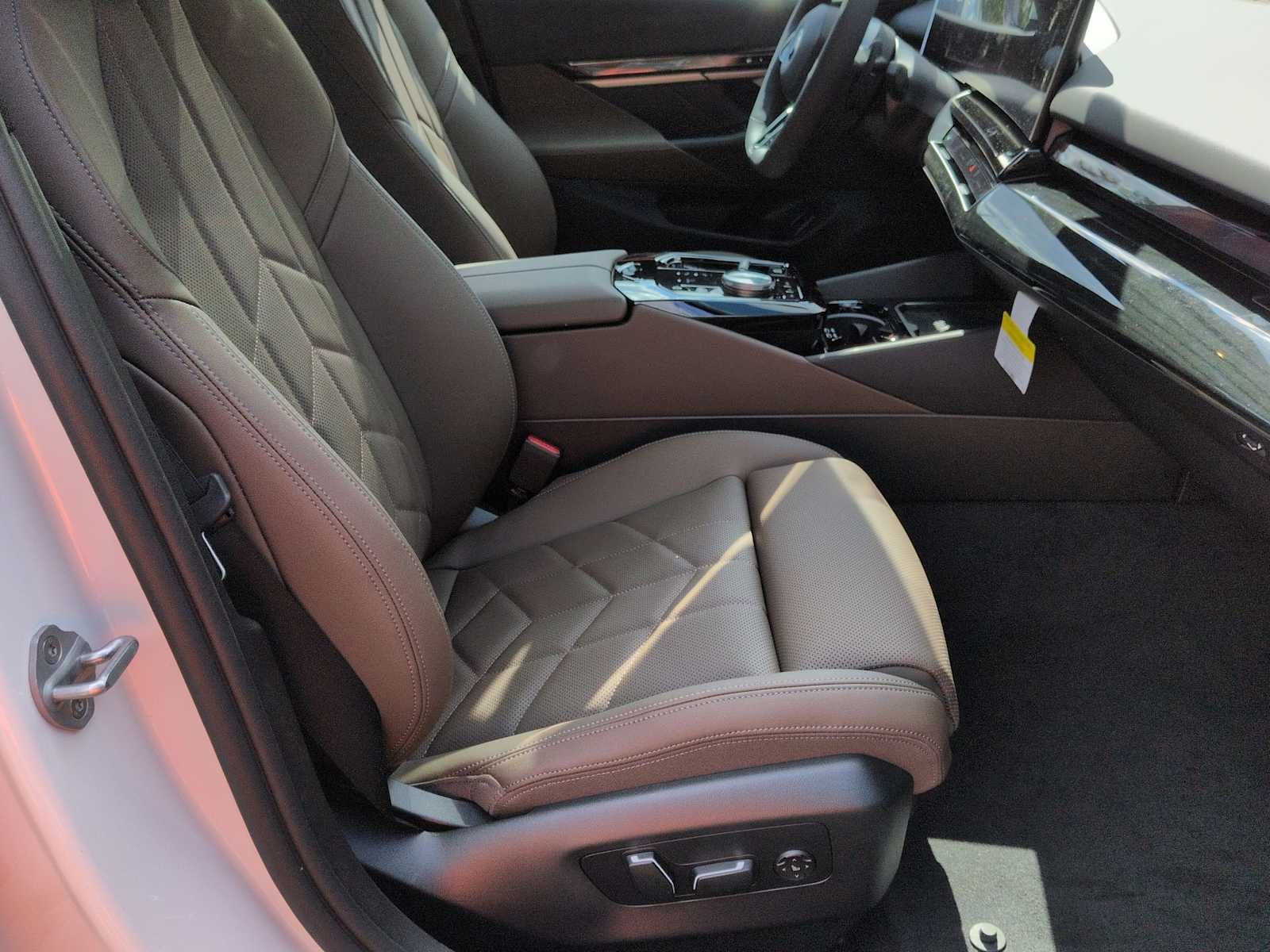 2027 BMW 5 Series 530i xDrive