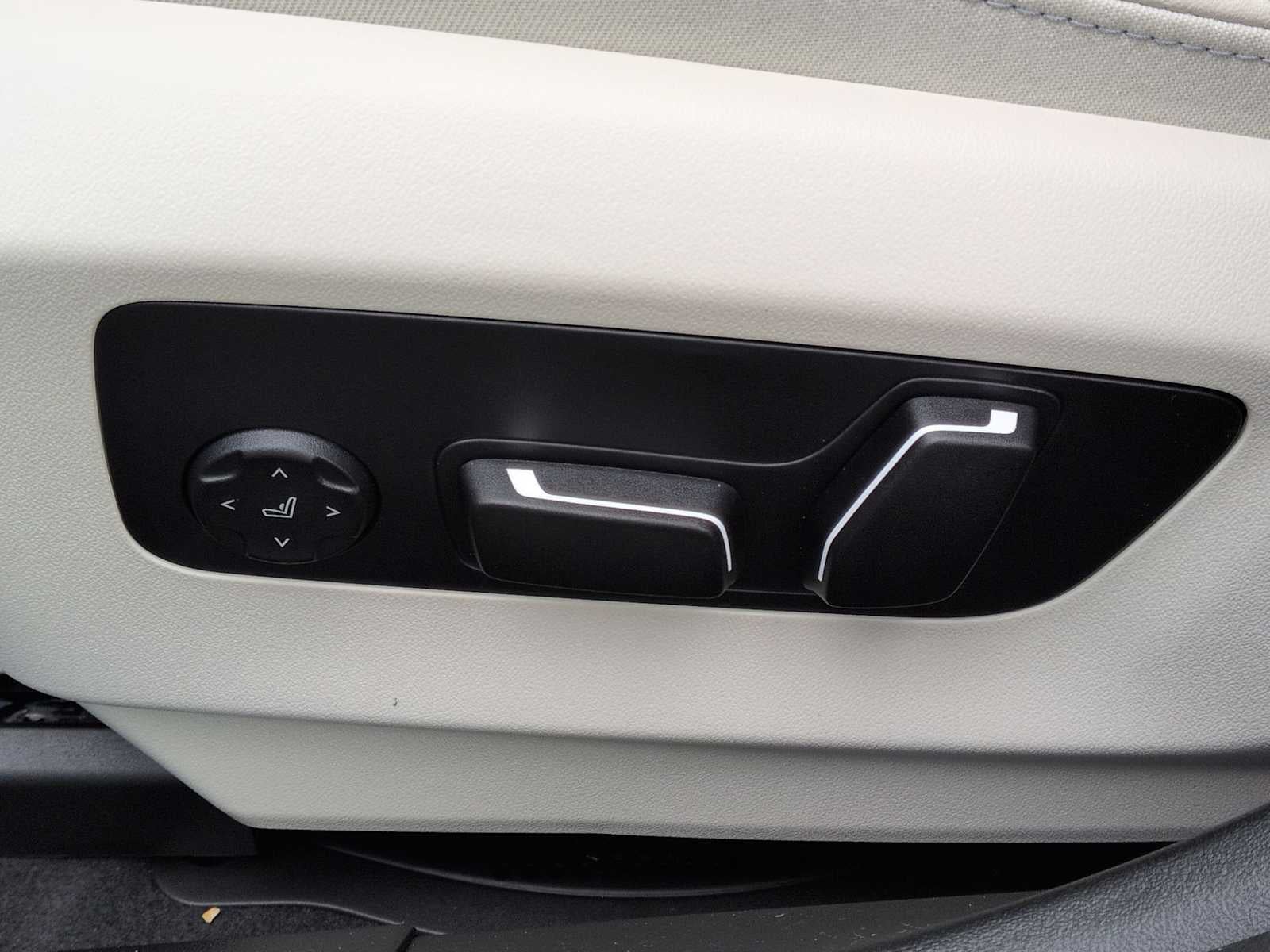 2026 BMW 530i 530i xDrive