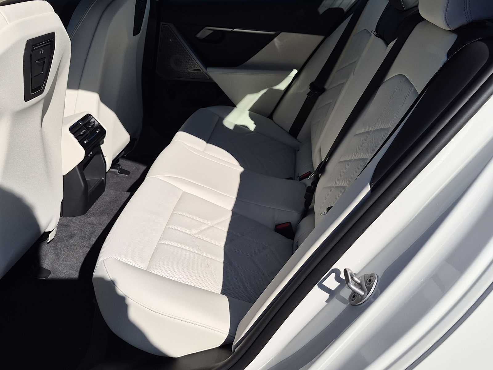 2027 BMW 5 Series 530i xDrive