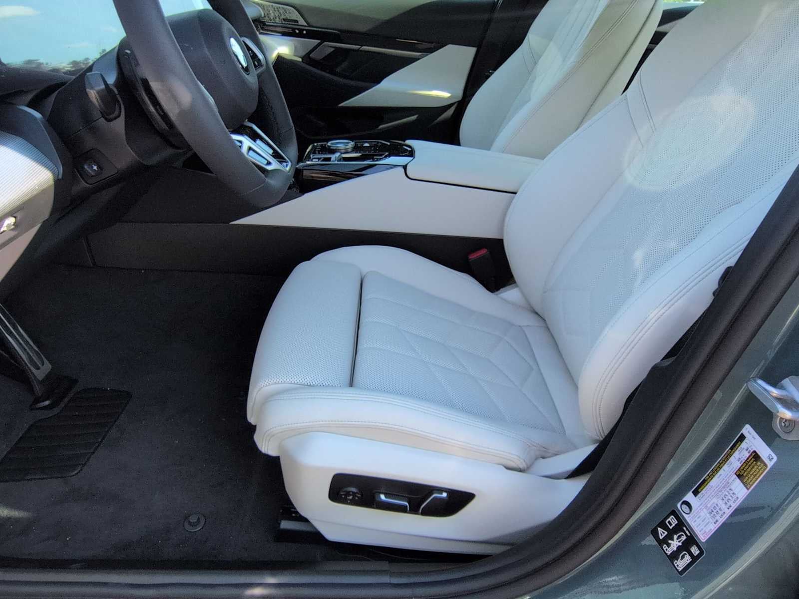 2026 BMW 5 Series 530i xDrive