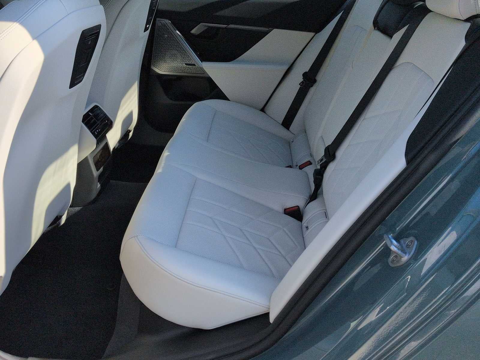 2026 BMW 5 Series 530i xDrive