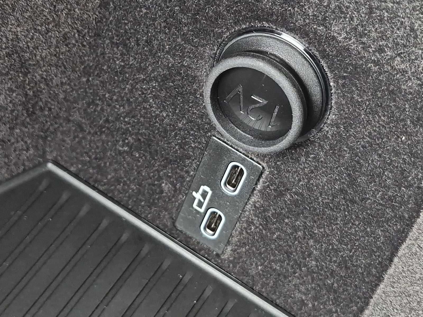 2027 BMW 7 Series 740i xDrive
