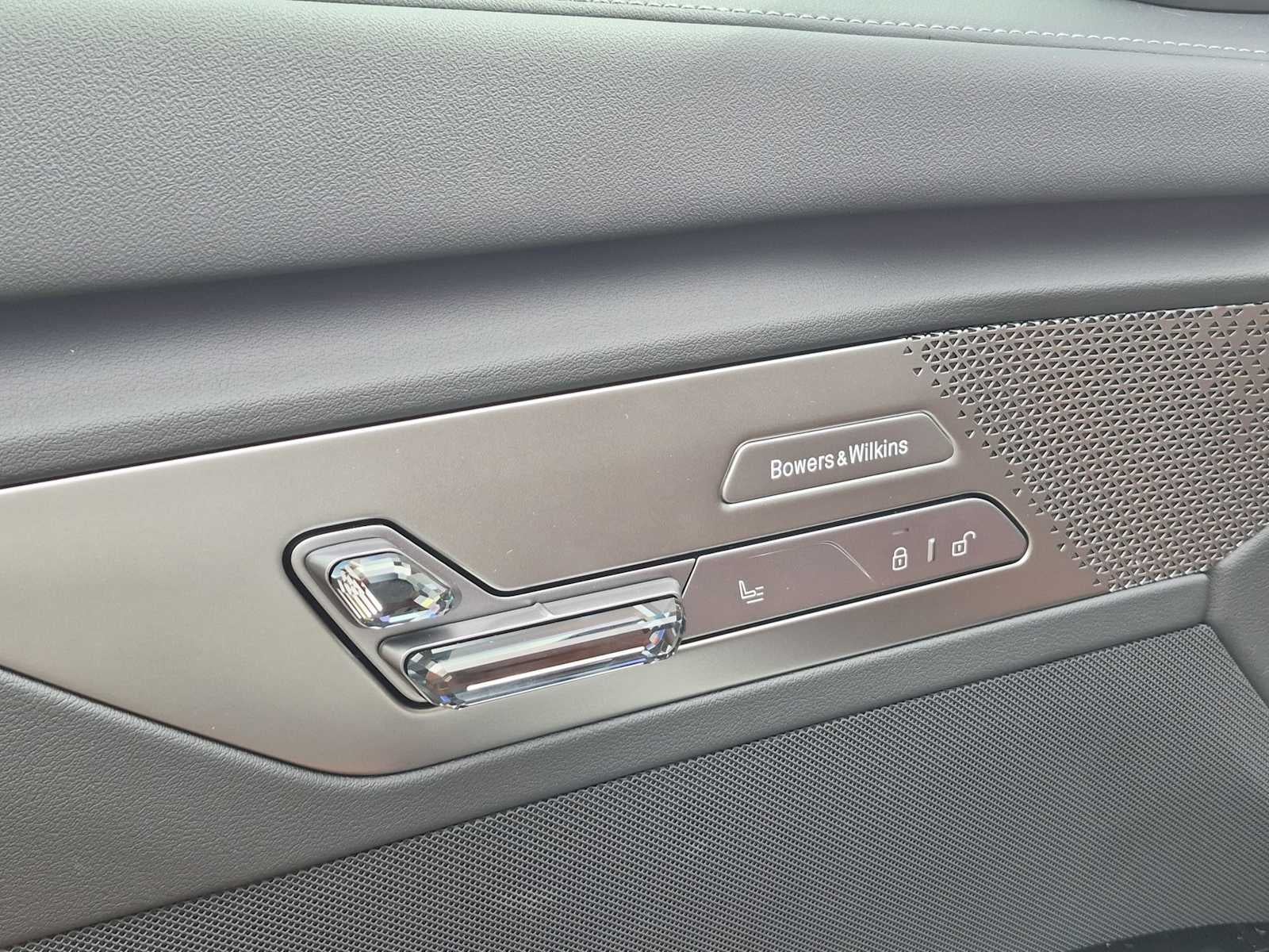 2027 BMW 7 Series 740i xDrive