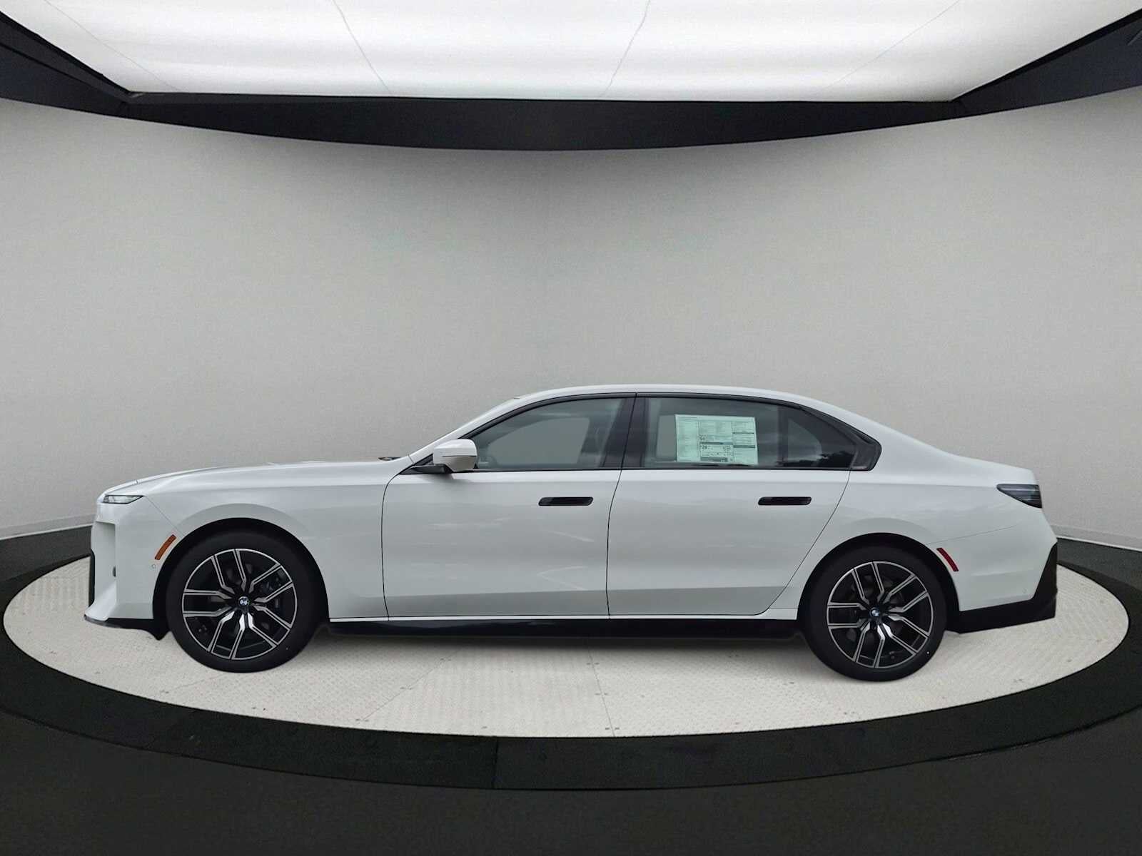 2027 BMW 7 Series 740i xDrive