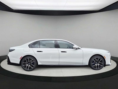 2027 BMW 7 Series 740i xDrive