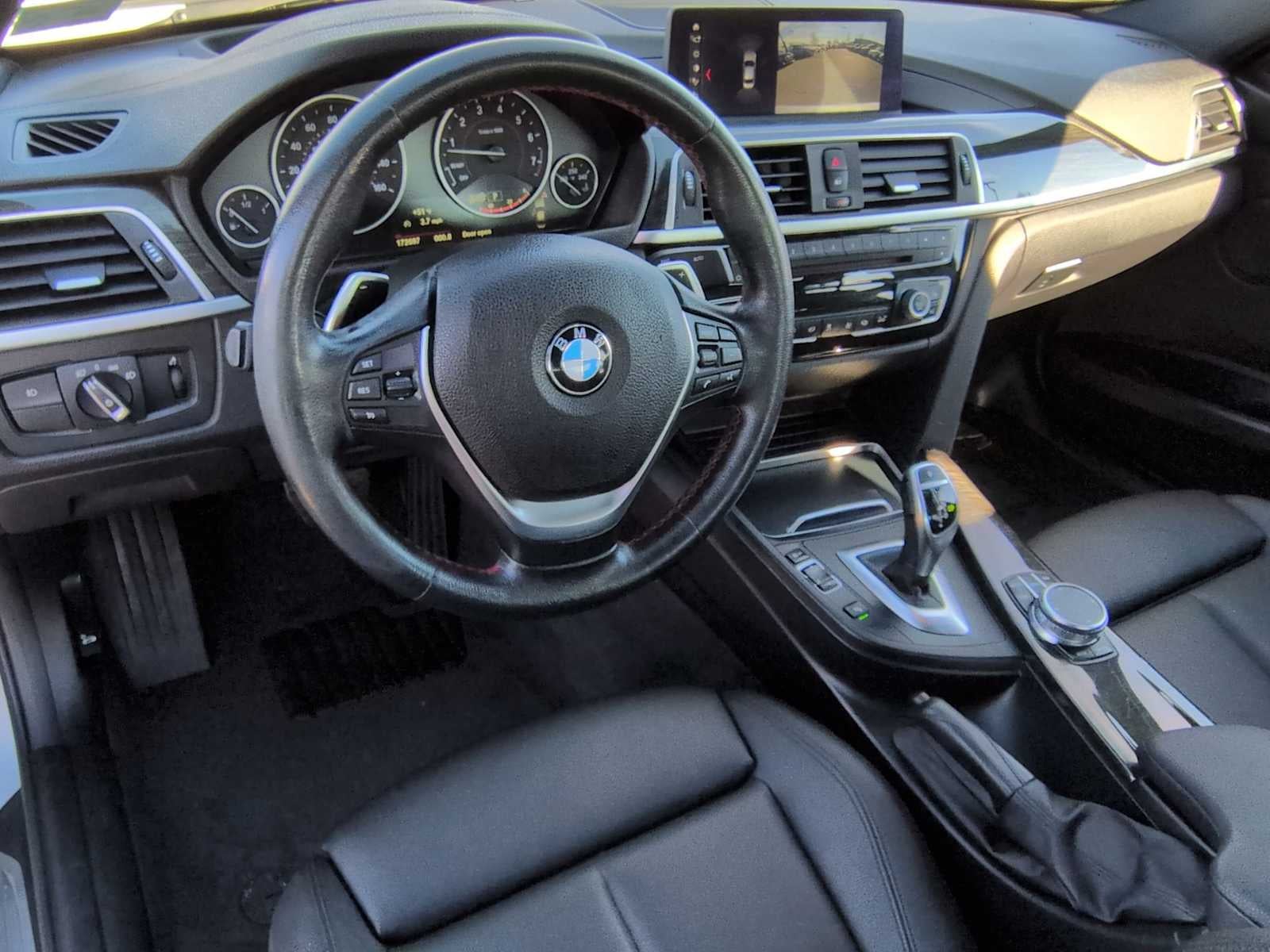 2018 BMW 3 Series 330i