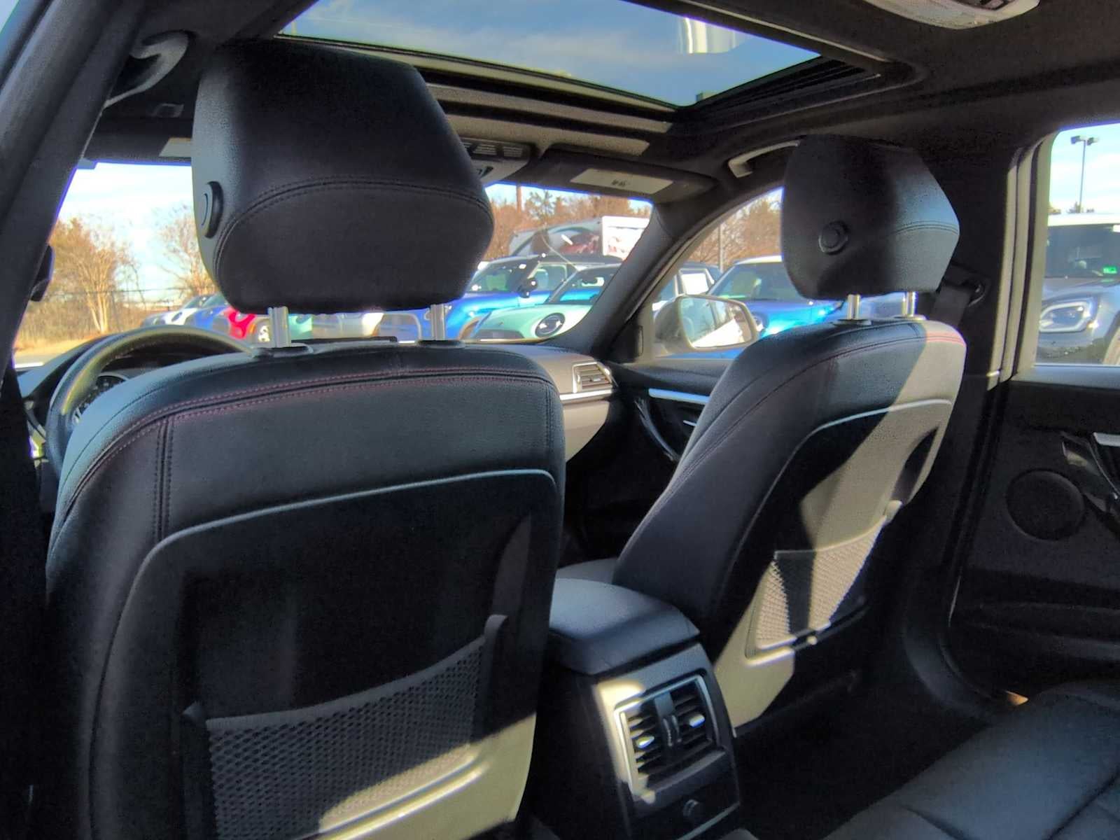 2018 BMW 3 Series 330i