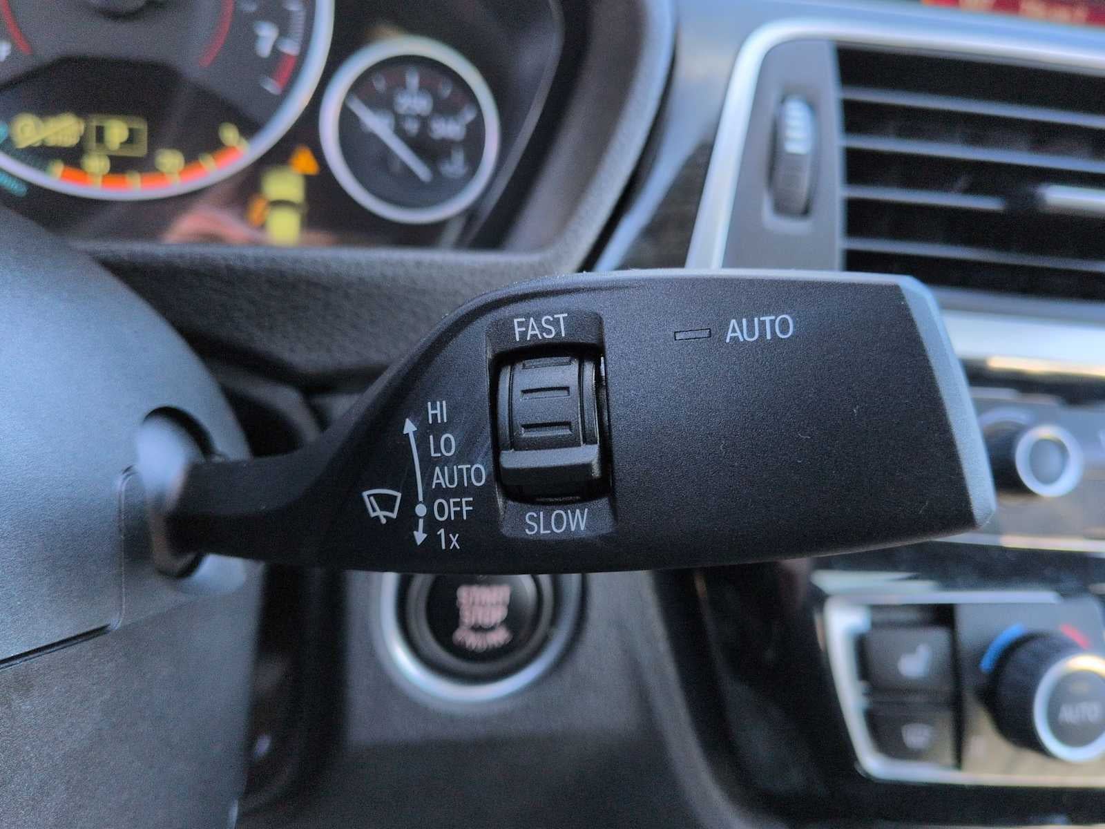 2018 BMW 3 Series 330i