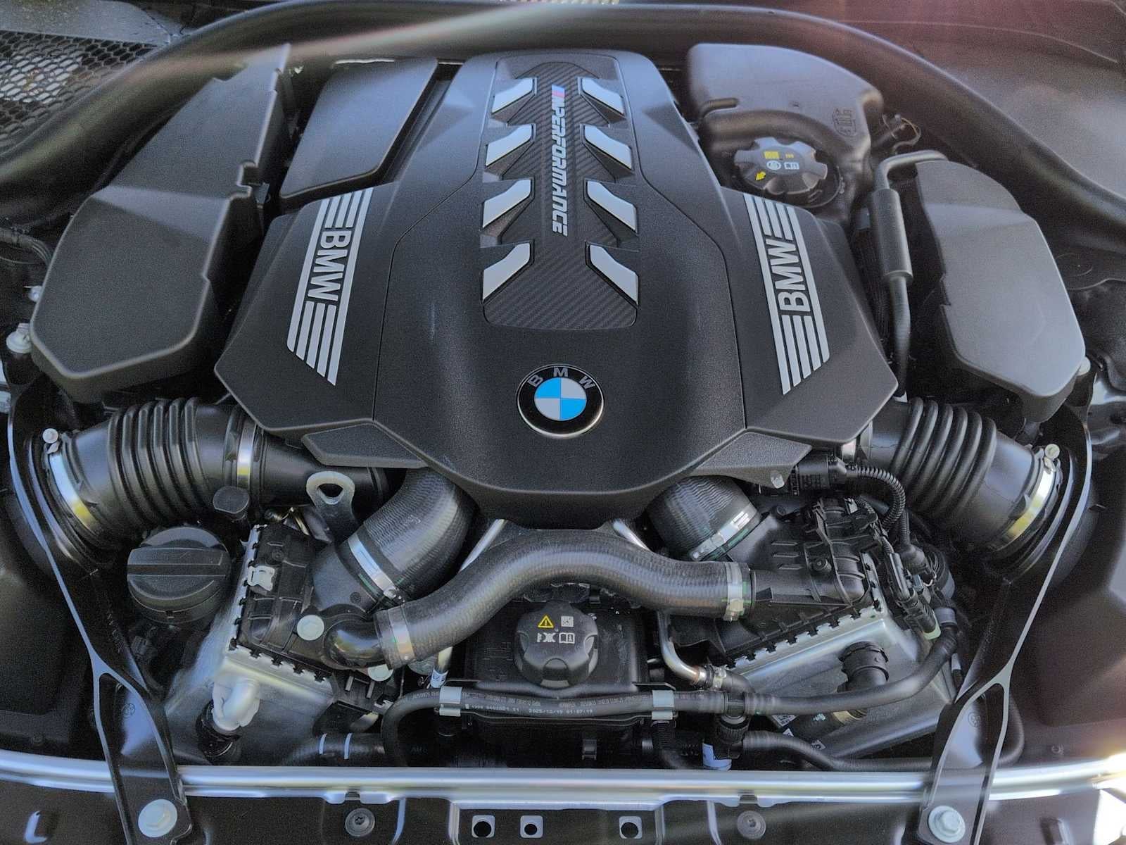 2026 BMW 8 Series M850i xDrive