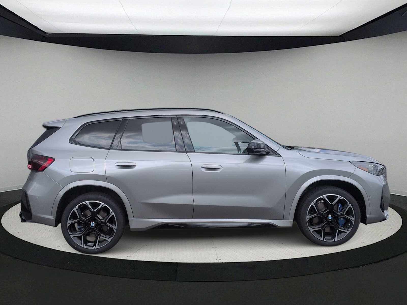 2026 BMW X1 M35i M35i