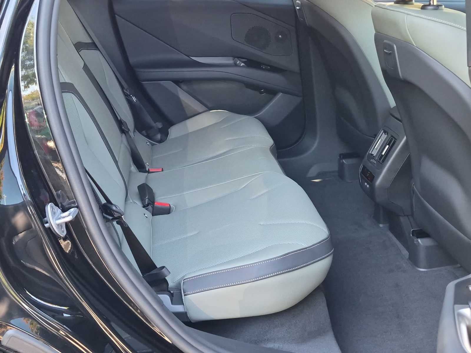 2027 BMW iX3 50 xDrive