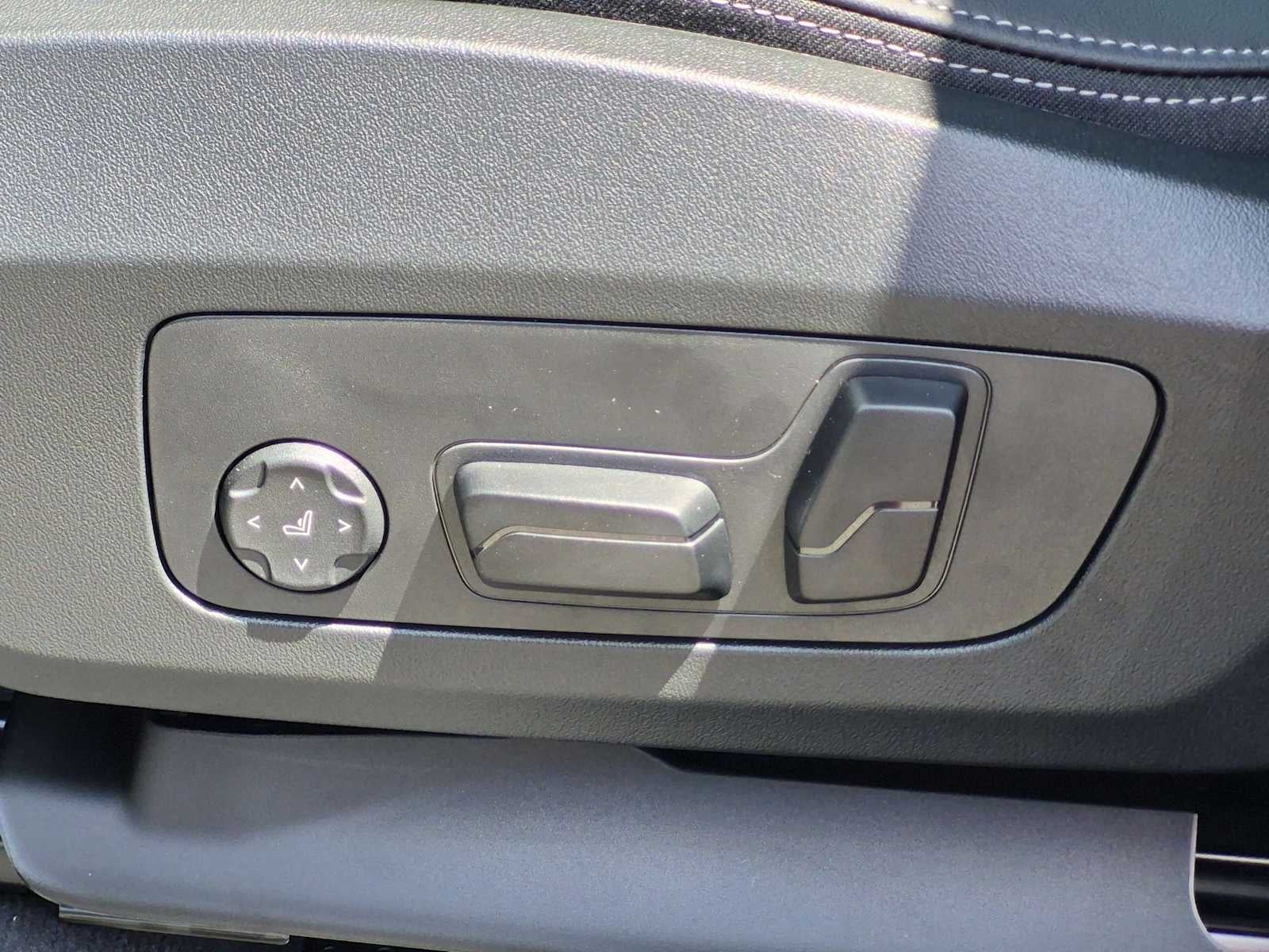 2027 BMW X1 xDrive28i