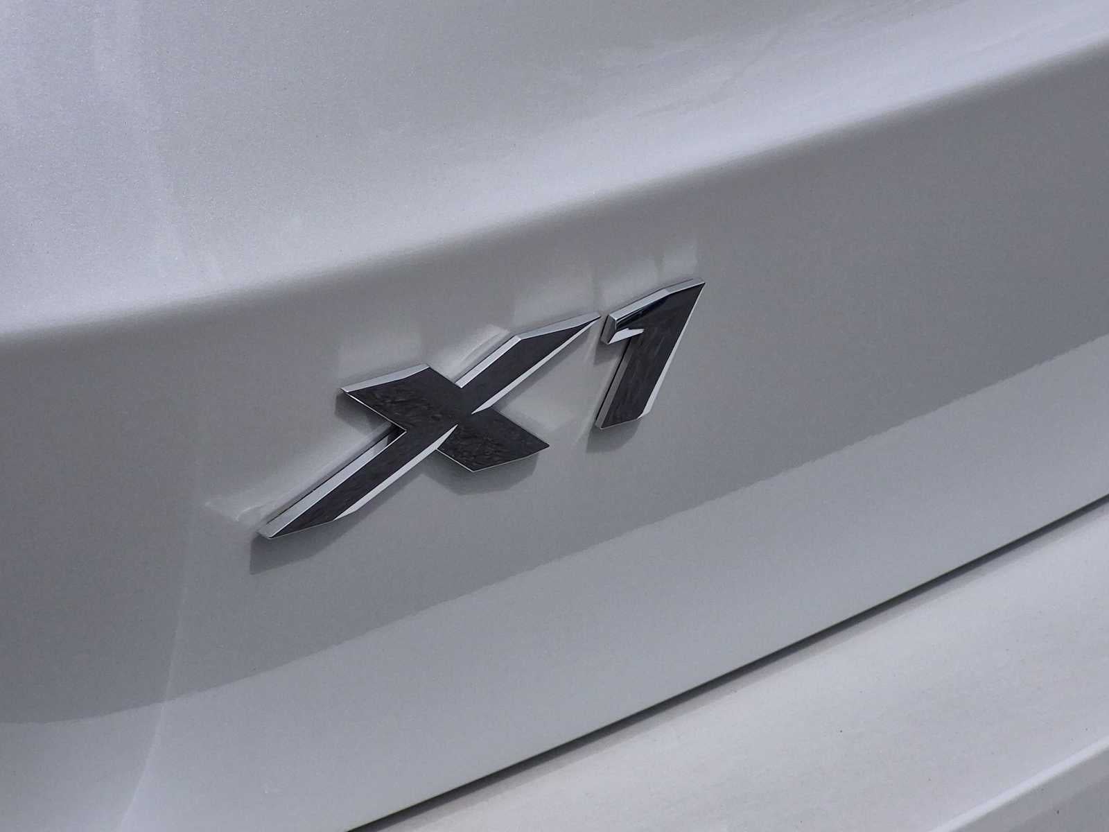 2027 BMW X1 xDrive28i