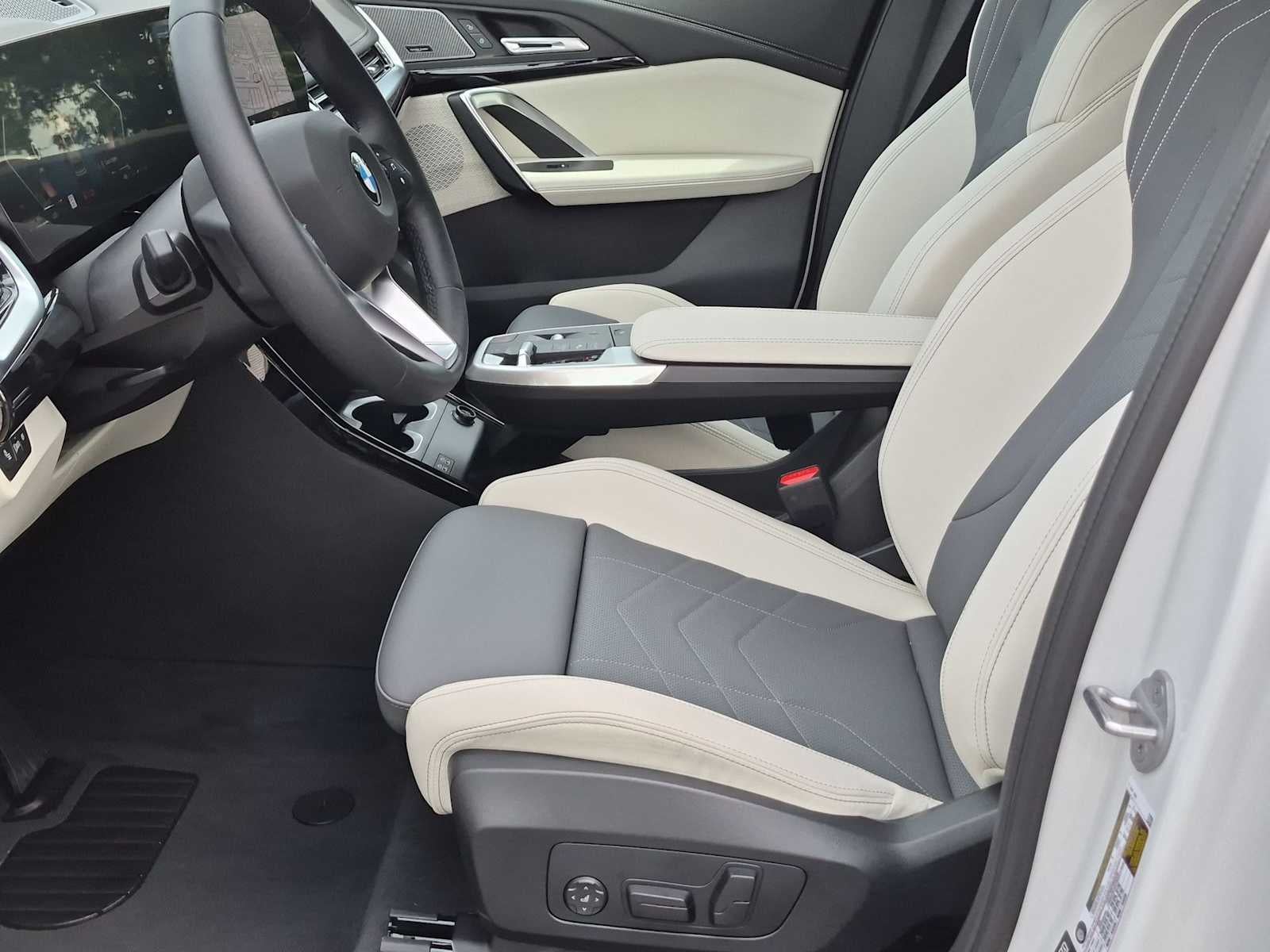 2027 BMW X1 xDrive28i
