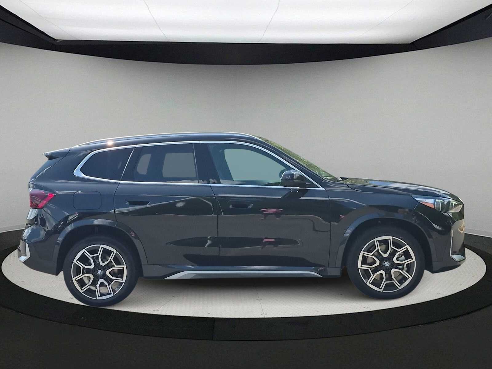 2027 BMW X1 xDrive28i