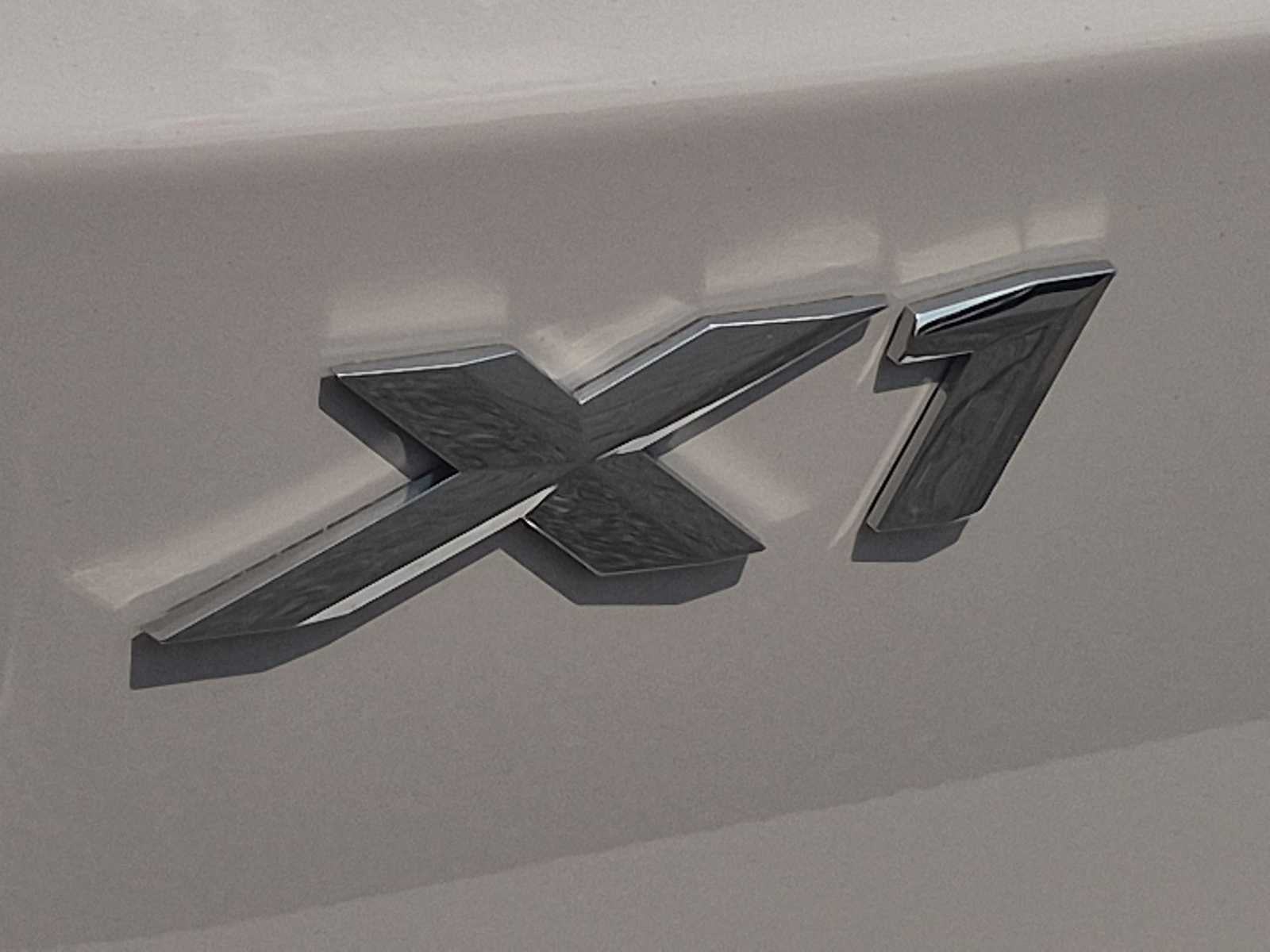 2027 BMW X1 xDrive28i