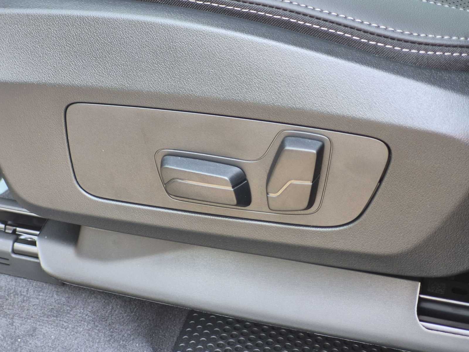 2027 BMW X1 xDrive28i