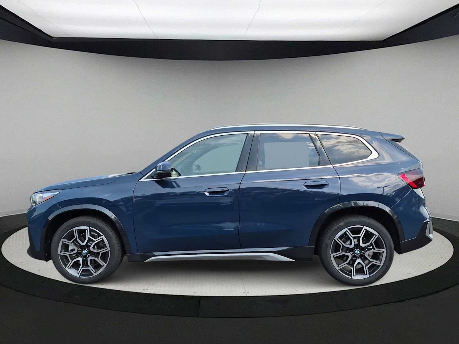 2027 BMW X1 xDrive28i