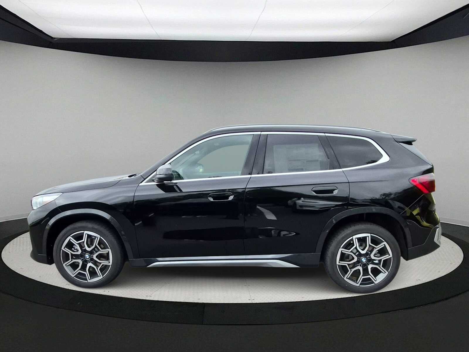 2027 BMW X1 xDrive28i