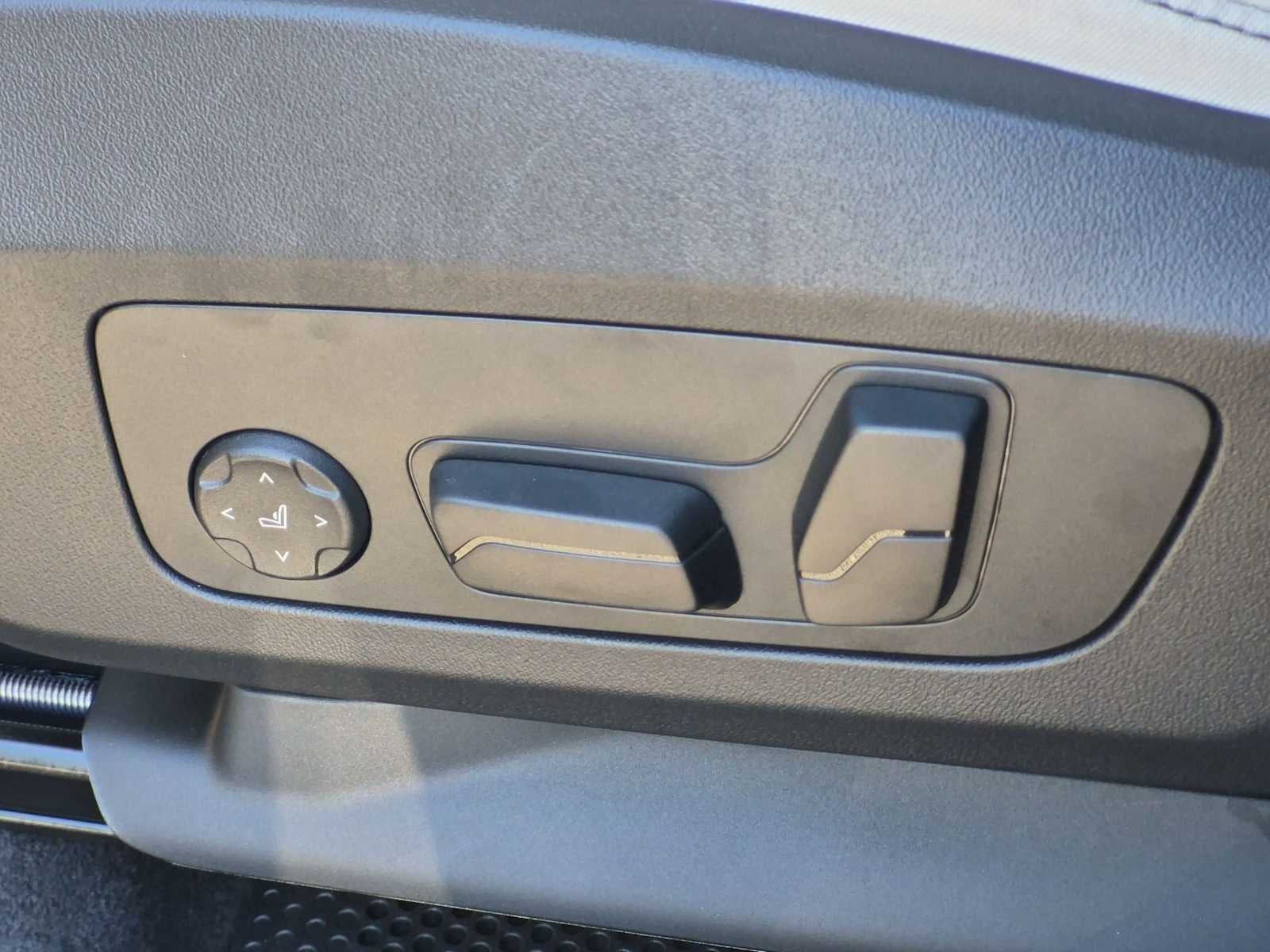 2027 BMW X1 xDrive28i