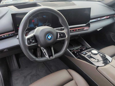 2025 BMW i5 xDrive40 xDrive40