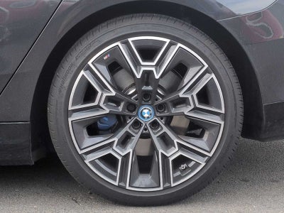 2025 BMW i5 xDrive40 xDrive40